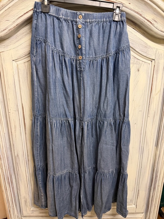 Dresses & Skirts - Boutique Denim Tiered Midi Skirt Mittoshop Size Medium Boho Chambray